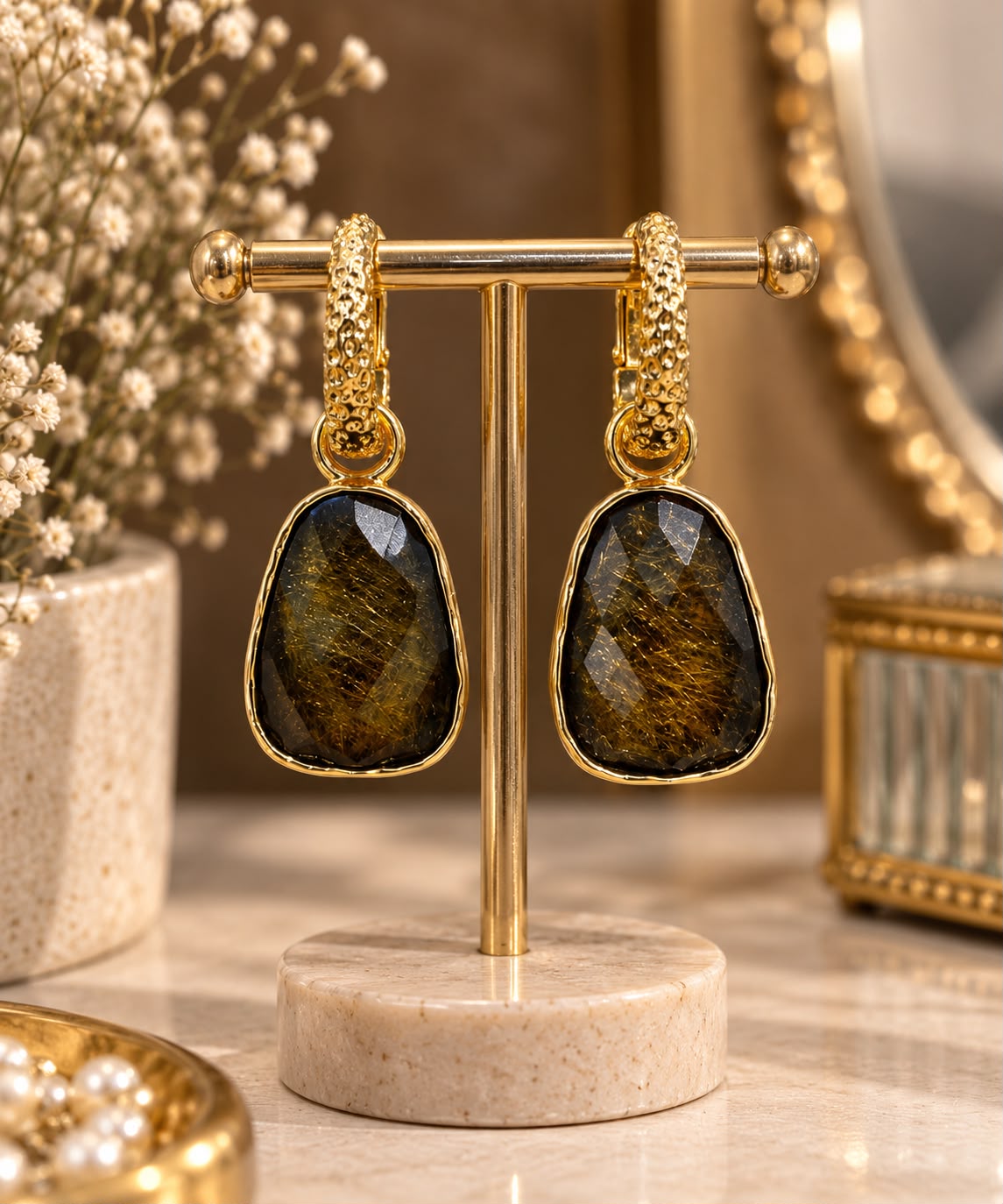 Rutila Noir Earrings